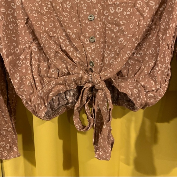 Animal Print Flowing Blouse - Picture 3 of 3